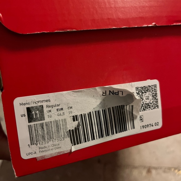 Men/boys Puma performance sneaker size 11 - Picture 6 of 9